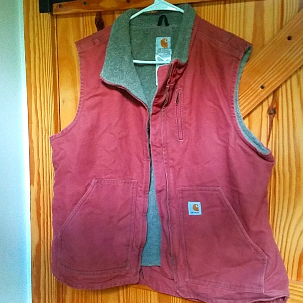 Womens zip up Carhart fleece lined vest, size extra large